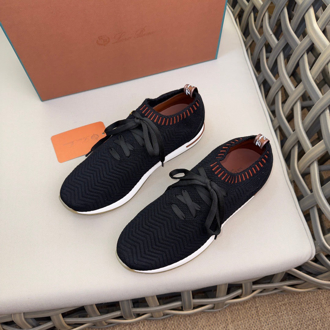 LP Sneakers