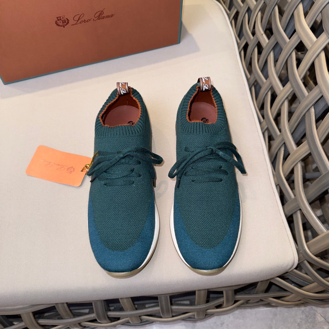 LP Sneakers