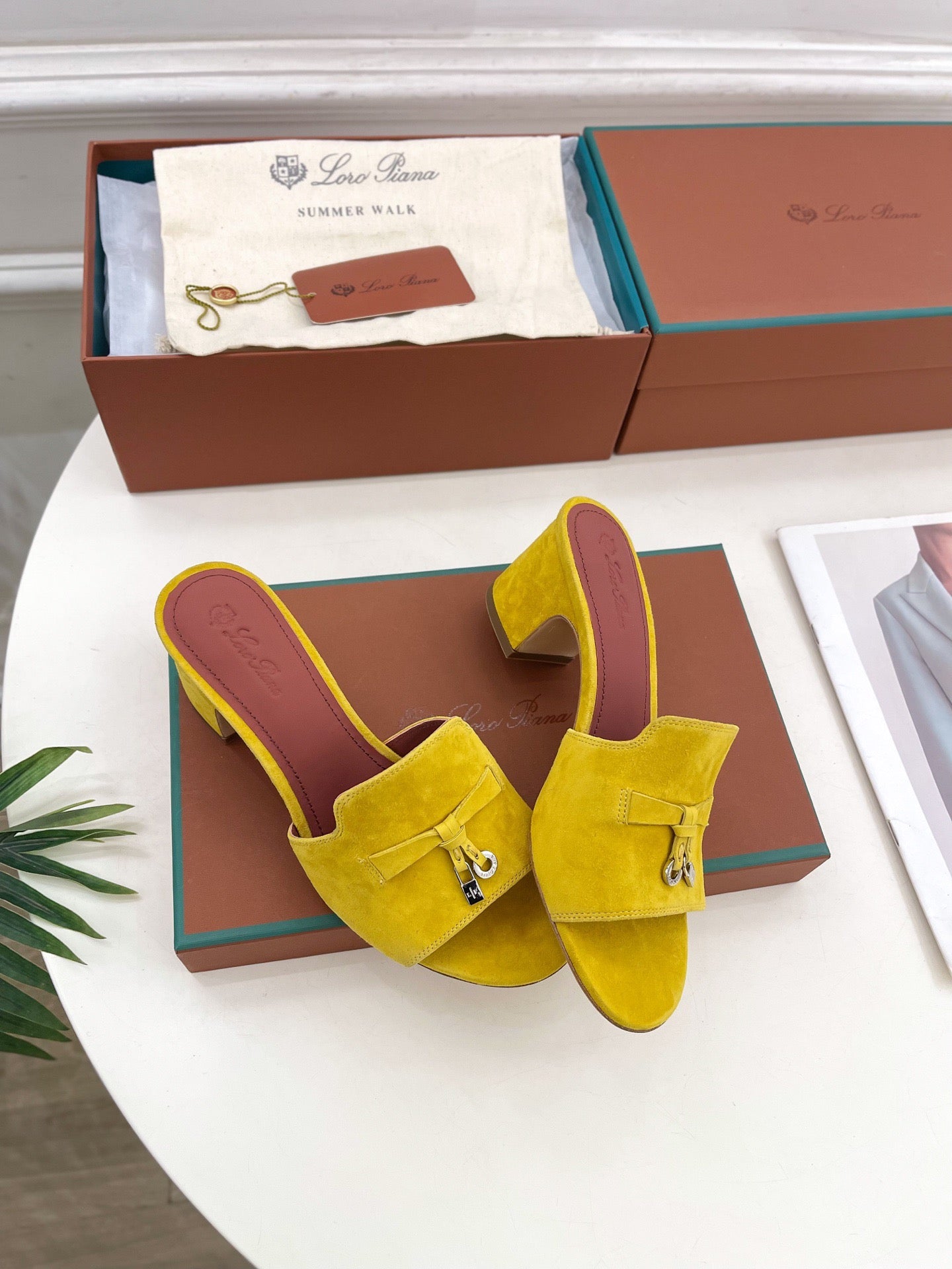LP Sandals