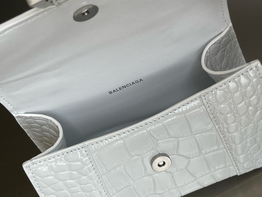 BLCG Hourglass Crocodile Top-handle Handbag
(19x8x21cm)