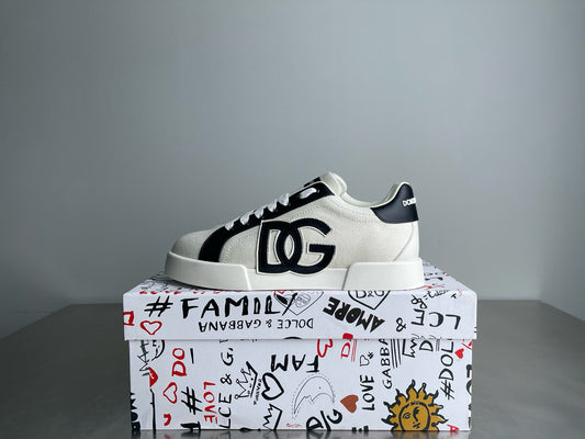 DG Sneakers