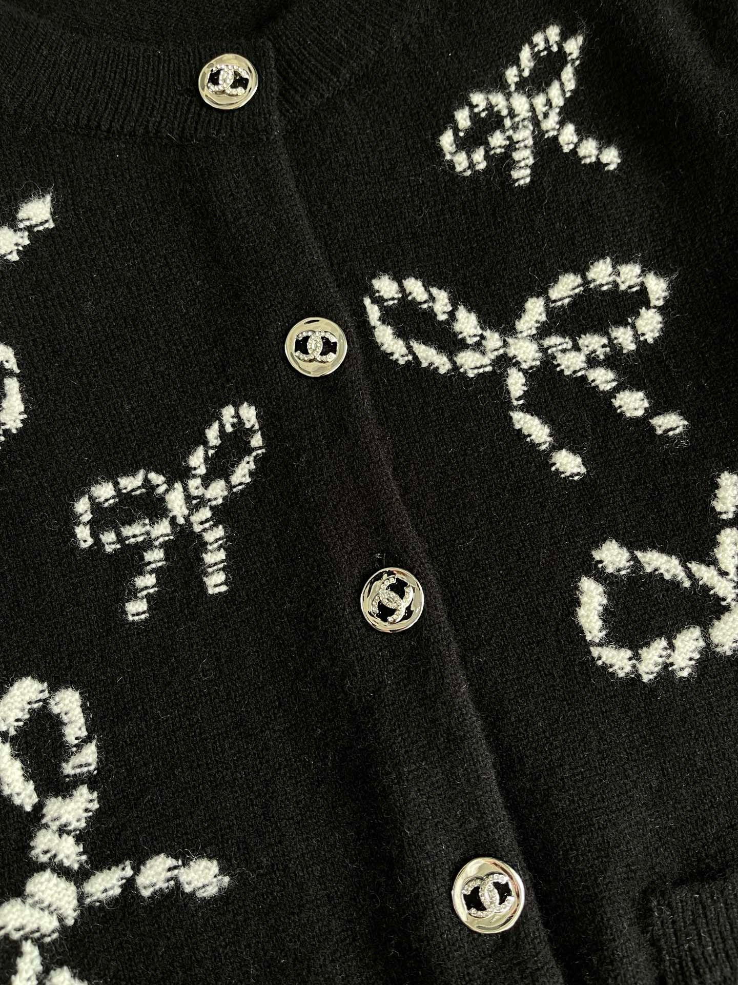 Chanel T-Shirt