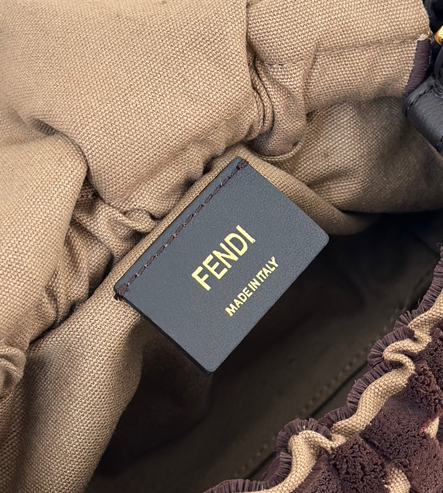 Fendi Mamma Baguette Bag (Small)