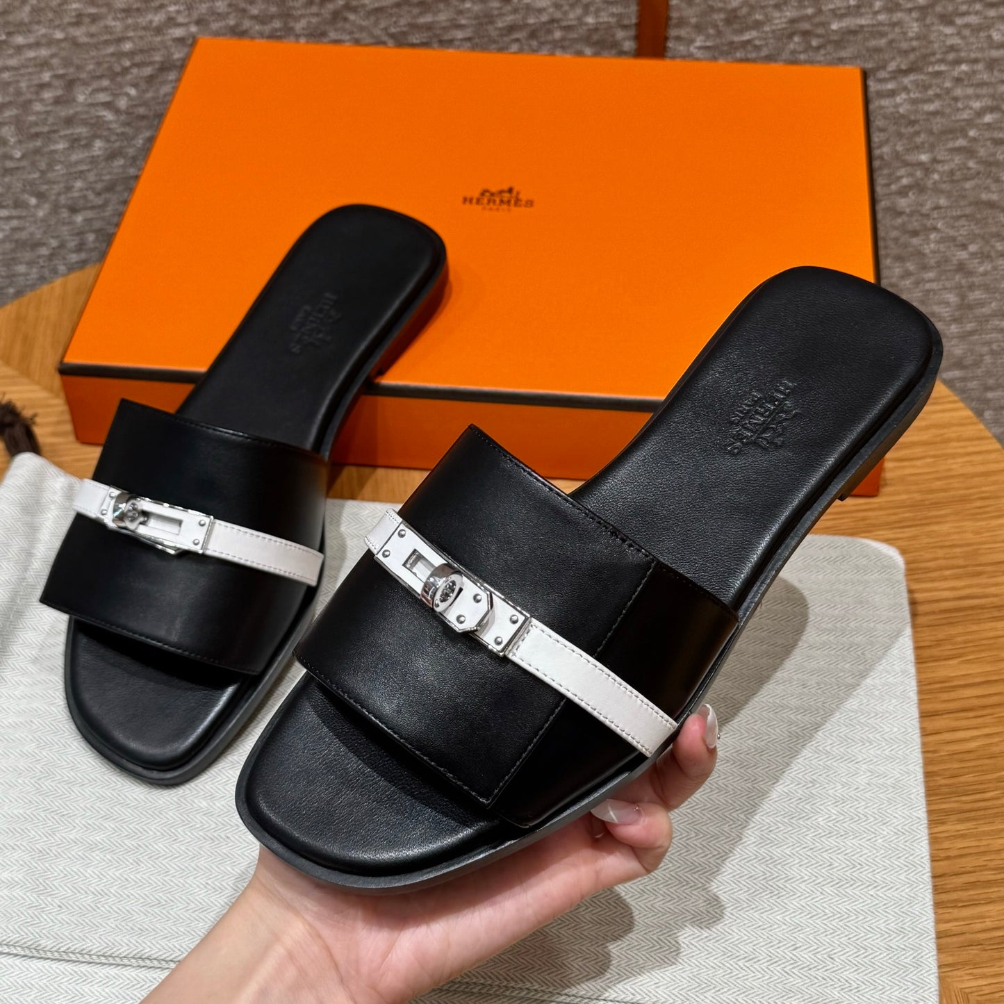 Hermes Sandals