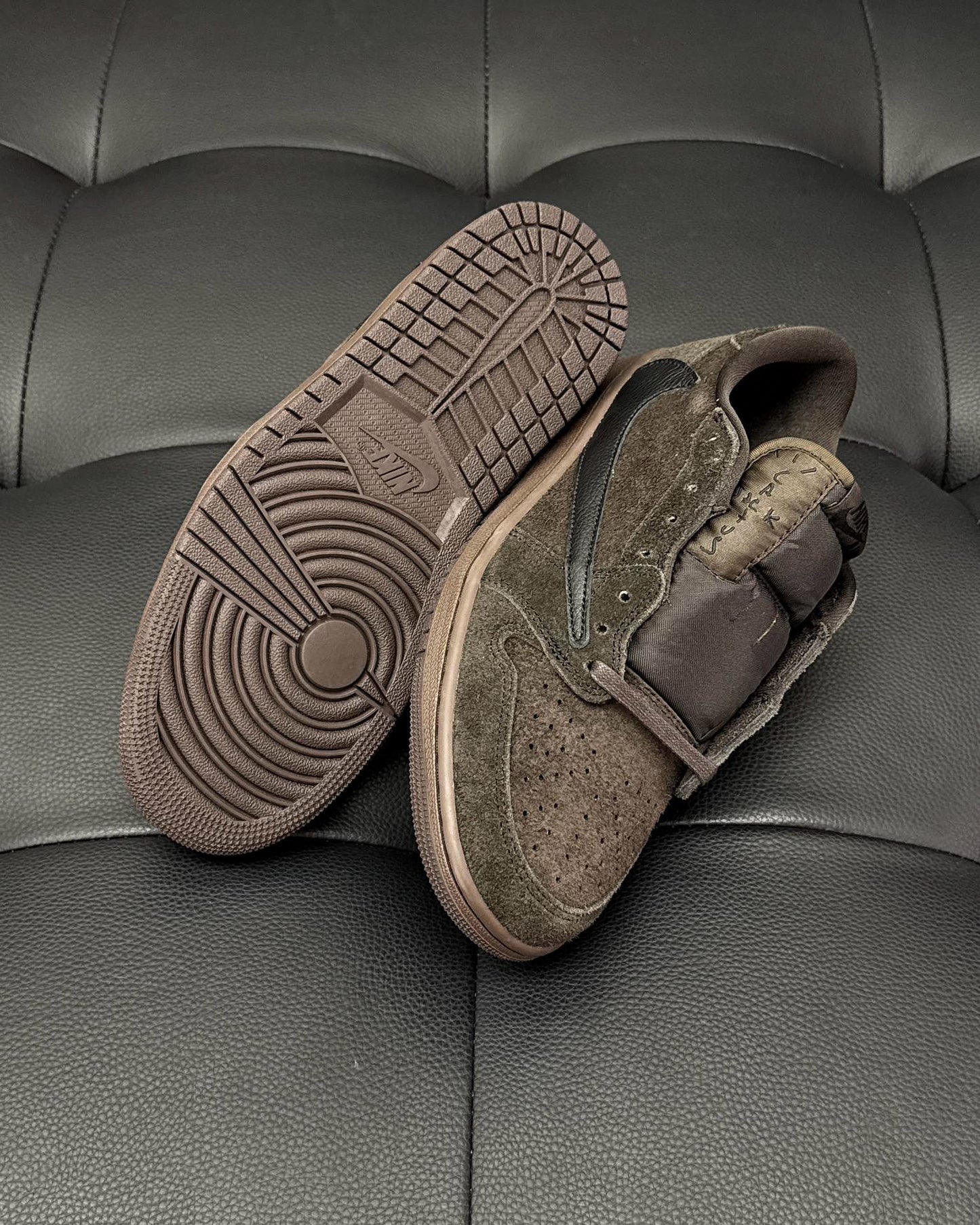 Travis Scott “Velvet Brown” X AJ 1 Low