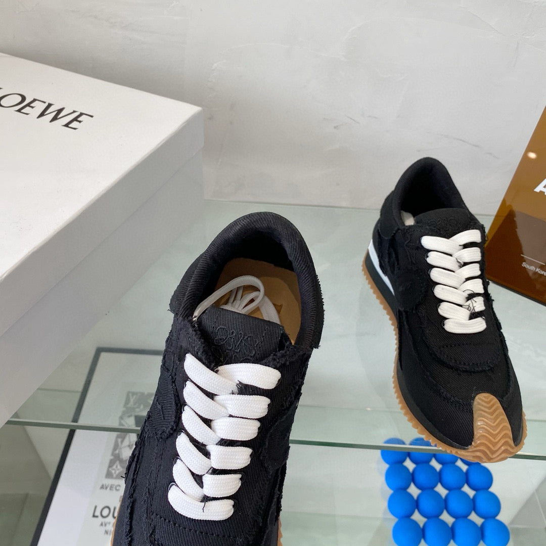 Loewe Sneakers
