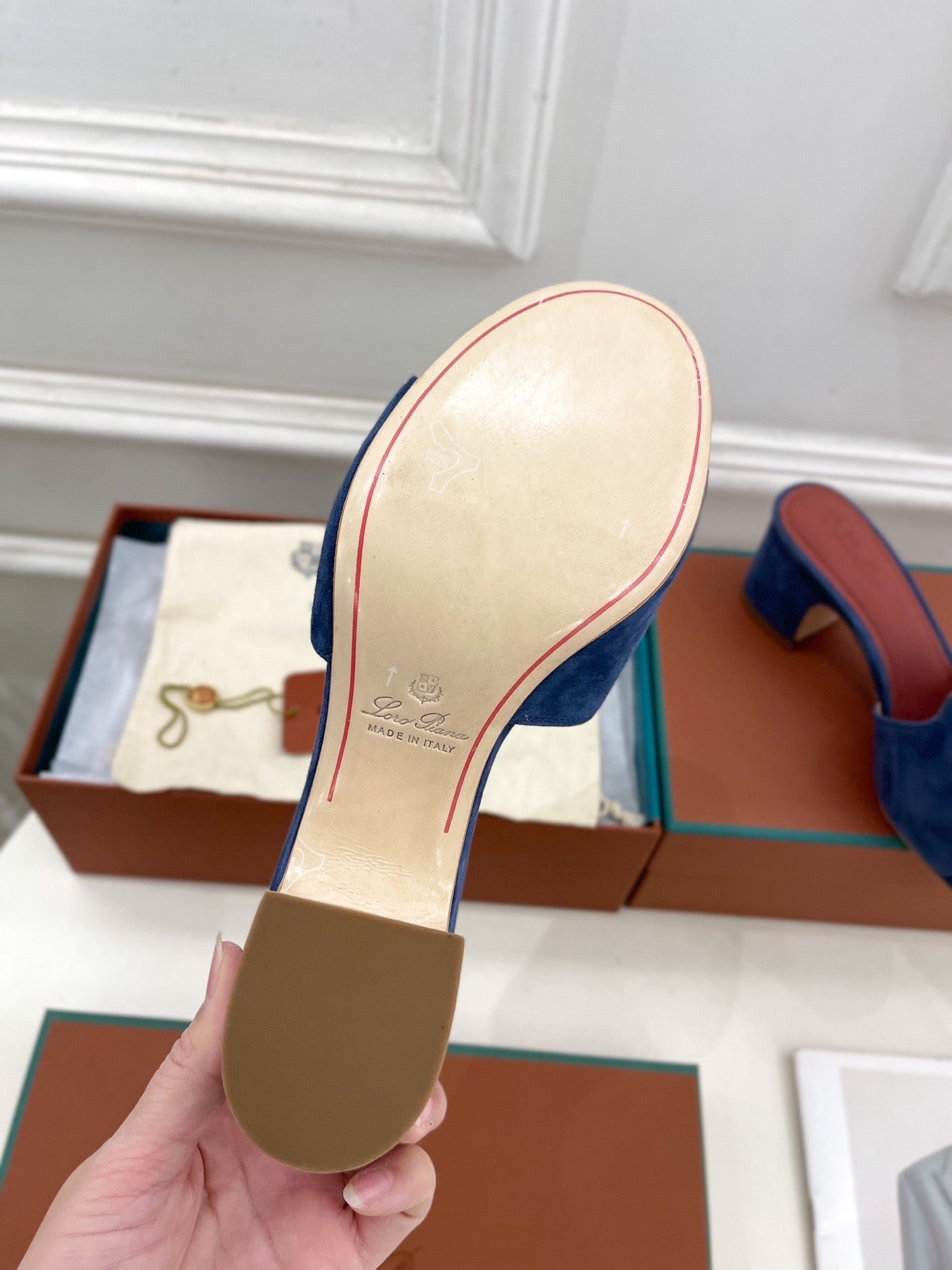 LP Sandals