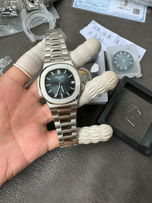 Patek Philippe Nautilus 5711/1A-010
