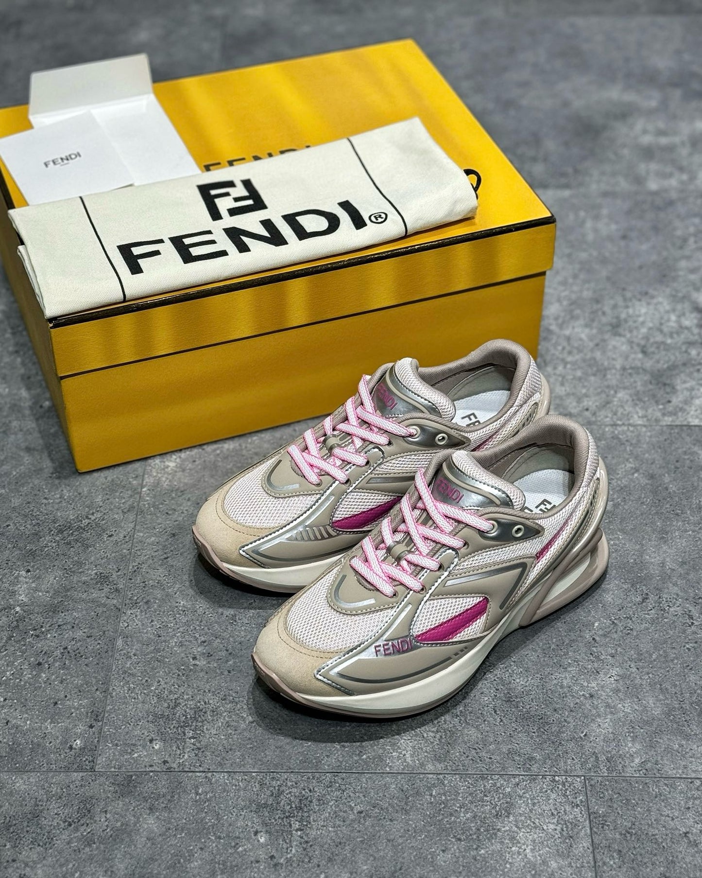 Fendi Sneakers