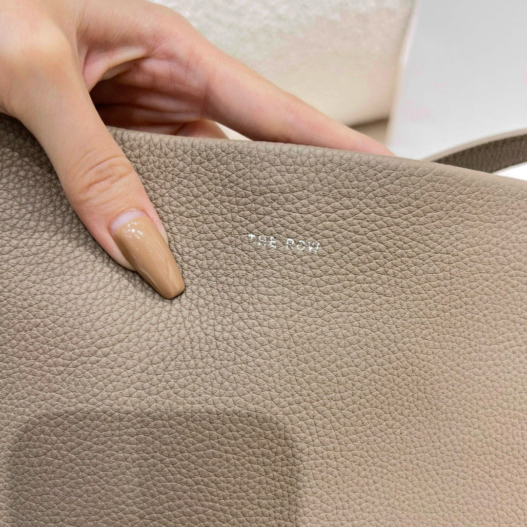 The Row Bucket Bag(44CM*38CM*21CM)
