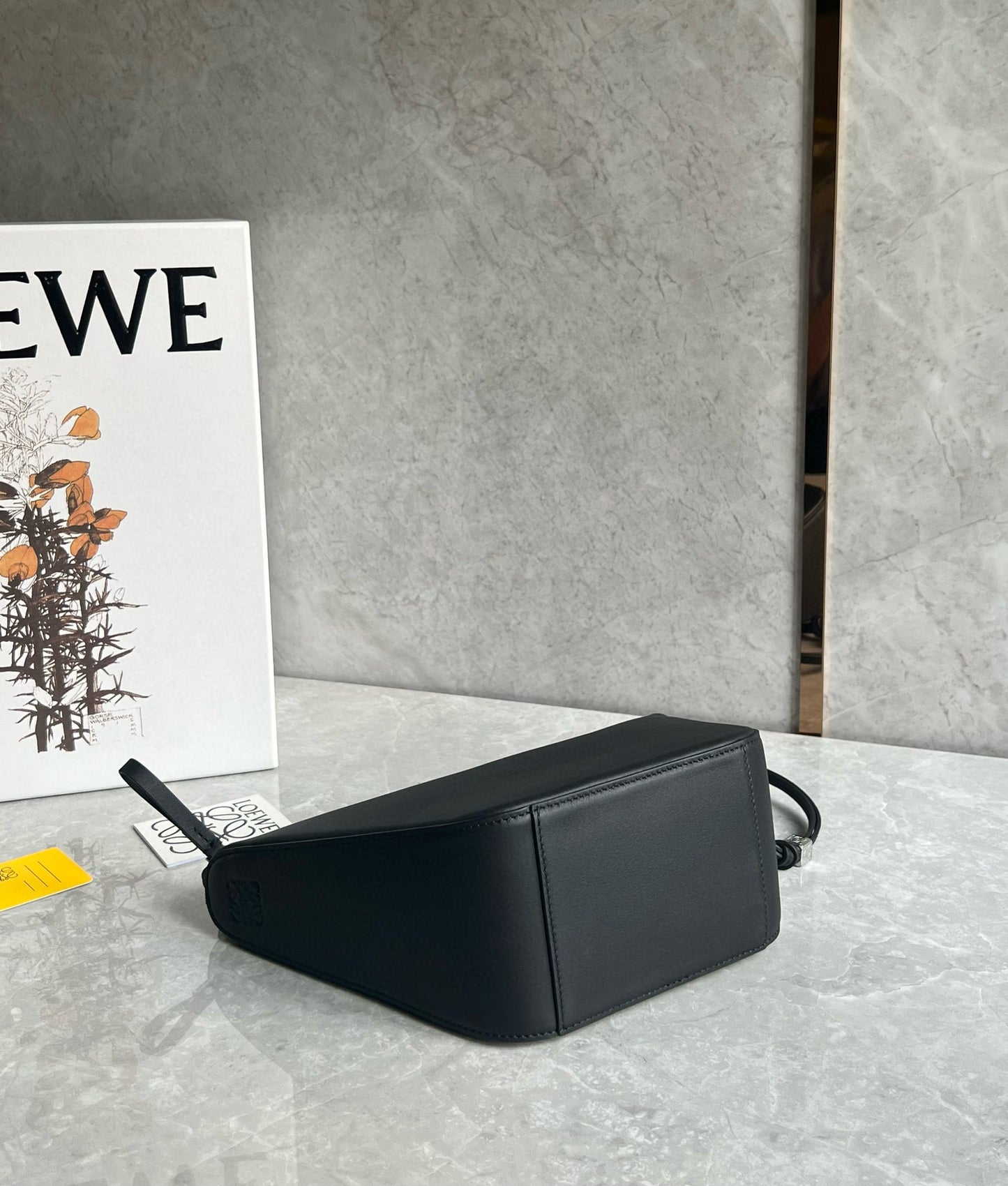 Loewe Puzzle Shoulder Bag(28x17x9.5cm)