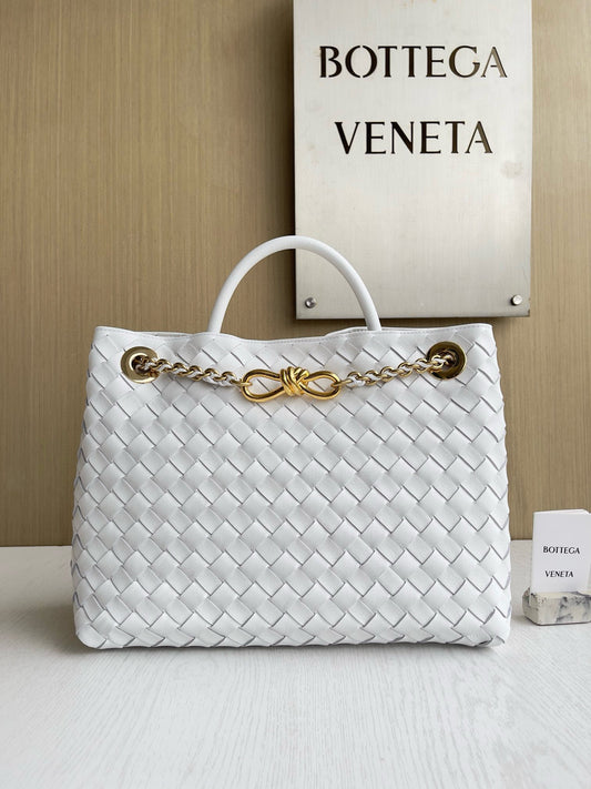 BV Andiamo Chain Bag 32x24x12cm