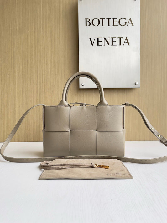 Bottega Veneta Tote Mini