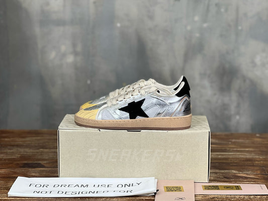 Golden Goose Sneaker