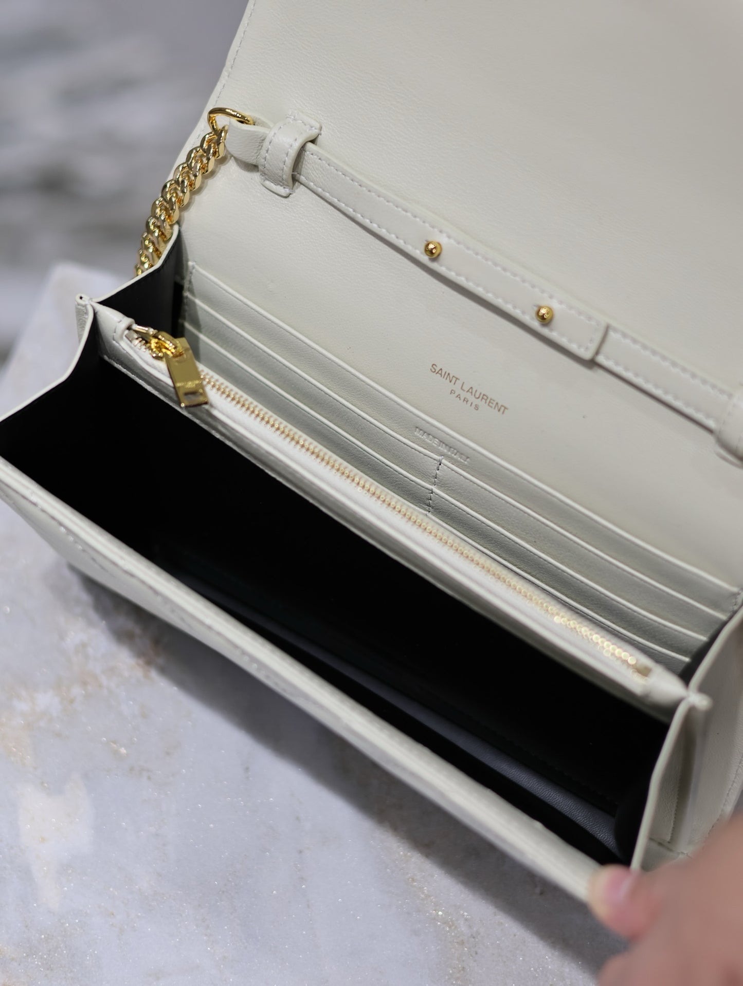 YSL Envelope 22.5