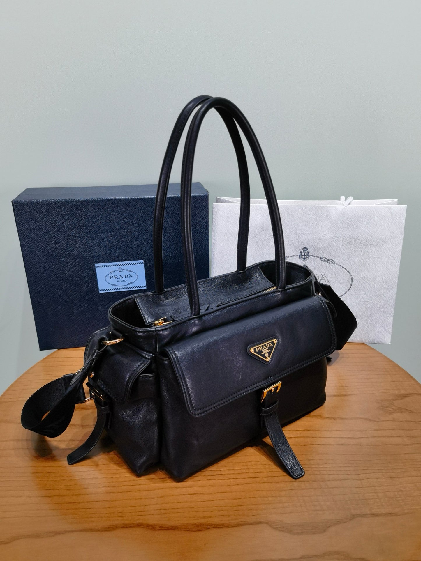 Prada Handbag 24x13x7.5cm