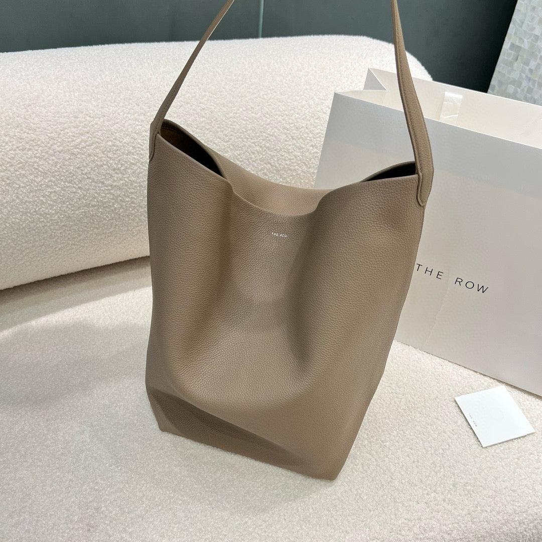 The Row Bucket Bag(44CM*38CM*21CM)