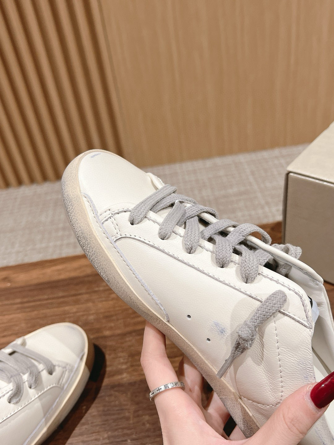 Golden Goose Sneaker