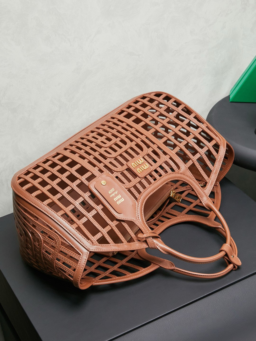 Miu Miu Basket Bag 40x21x15.5cm