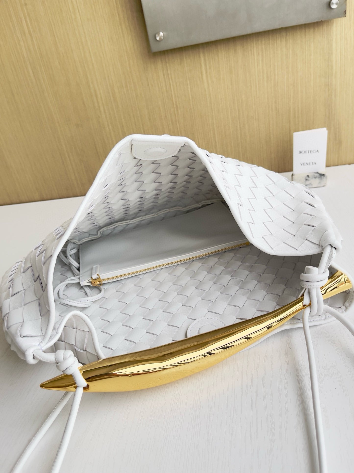 BV Baby Sardine Shoulder Bag
 39x31x12cm