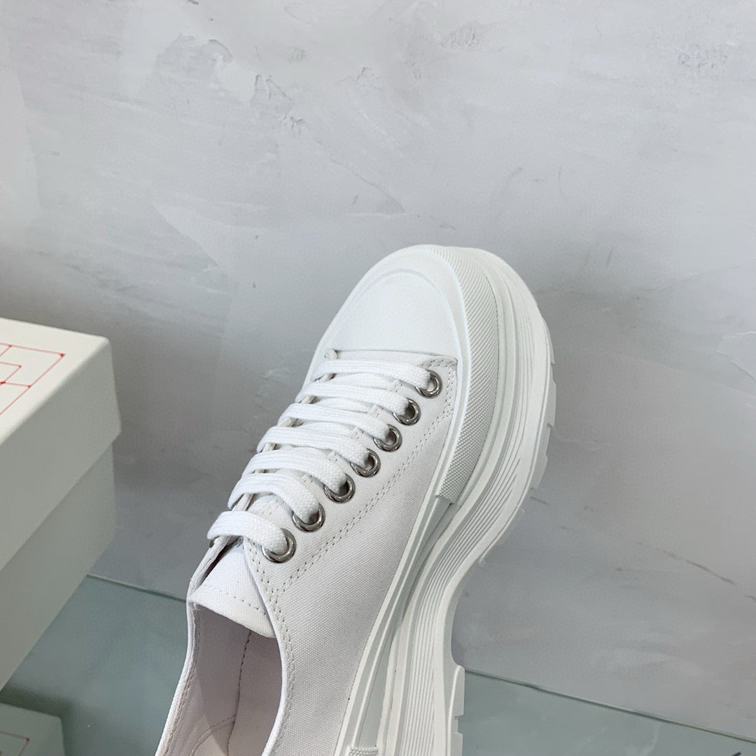 Alexander McQueen Sneakers
