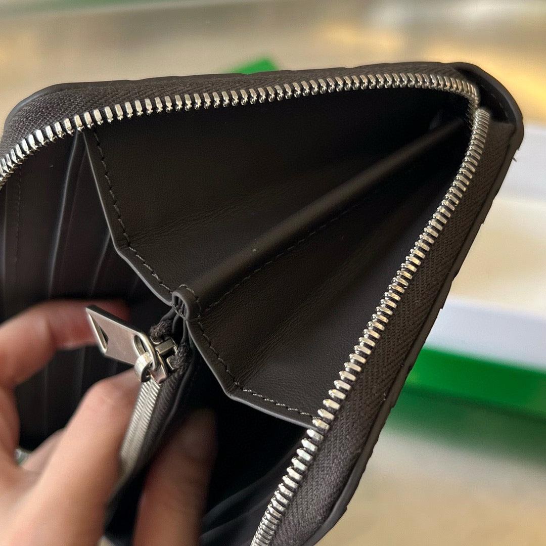 Bottega Veneta Long Zipped Wallet