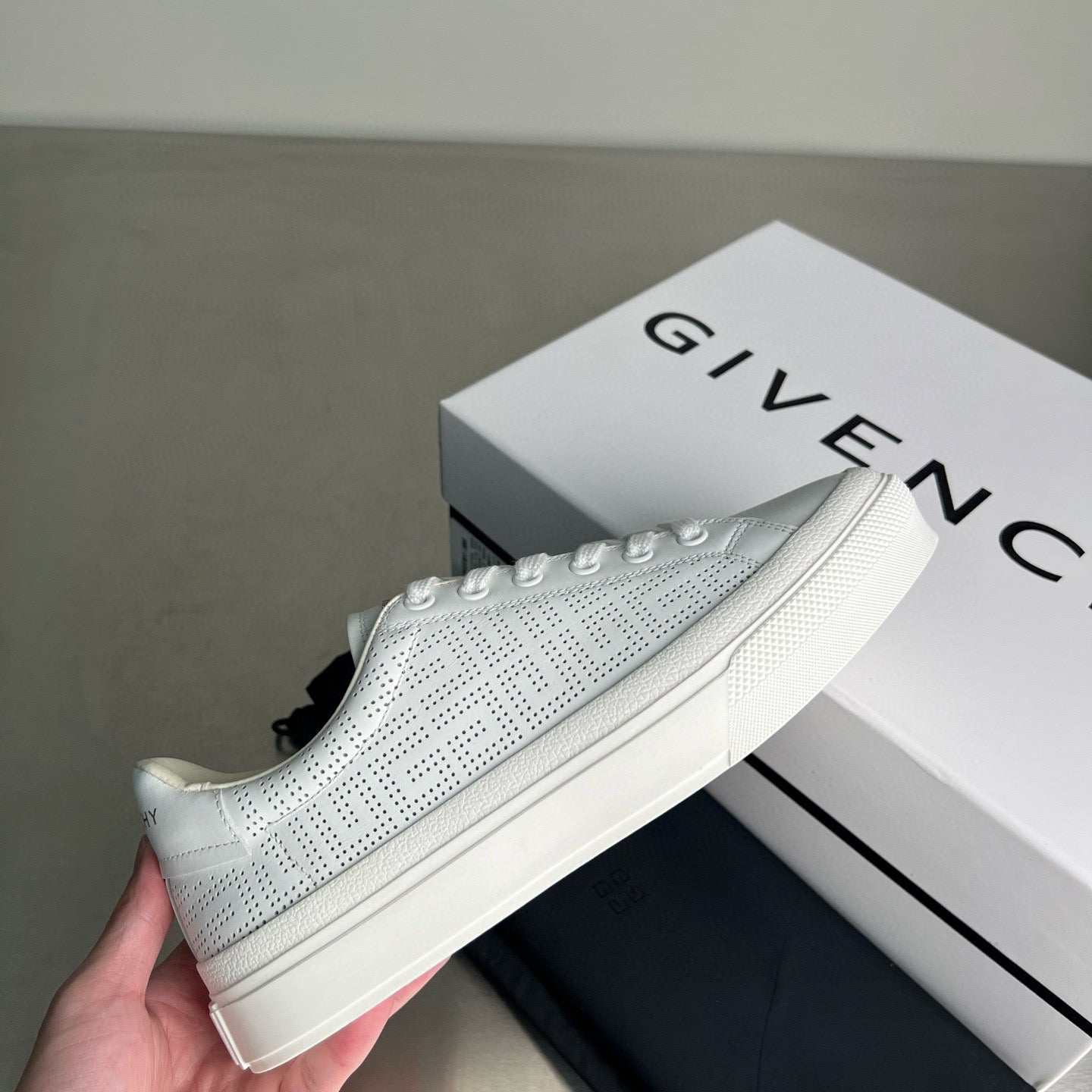 Givenchy Sneakers