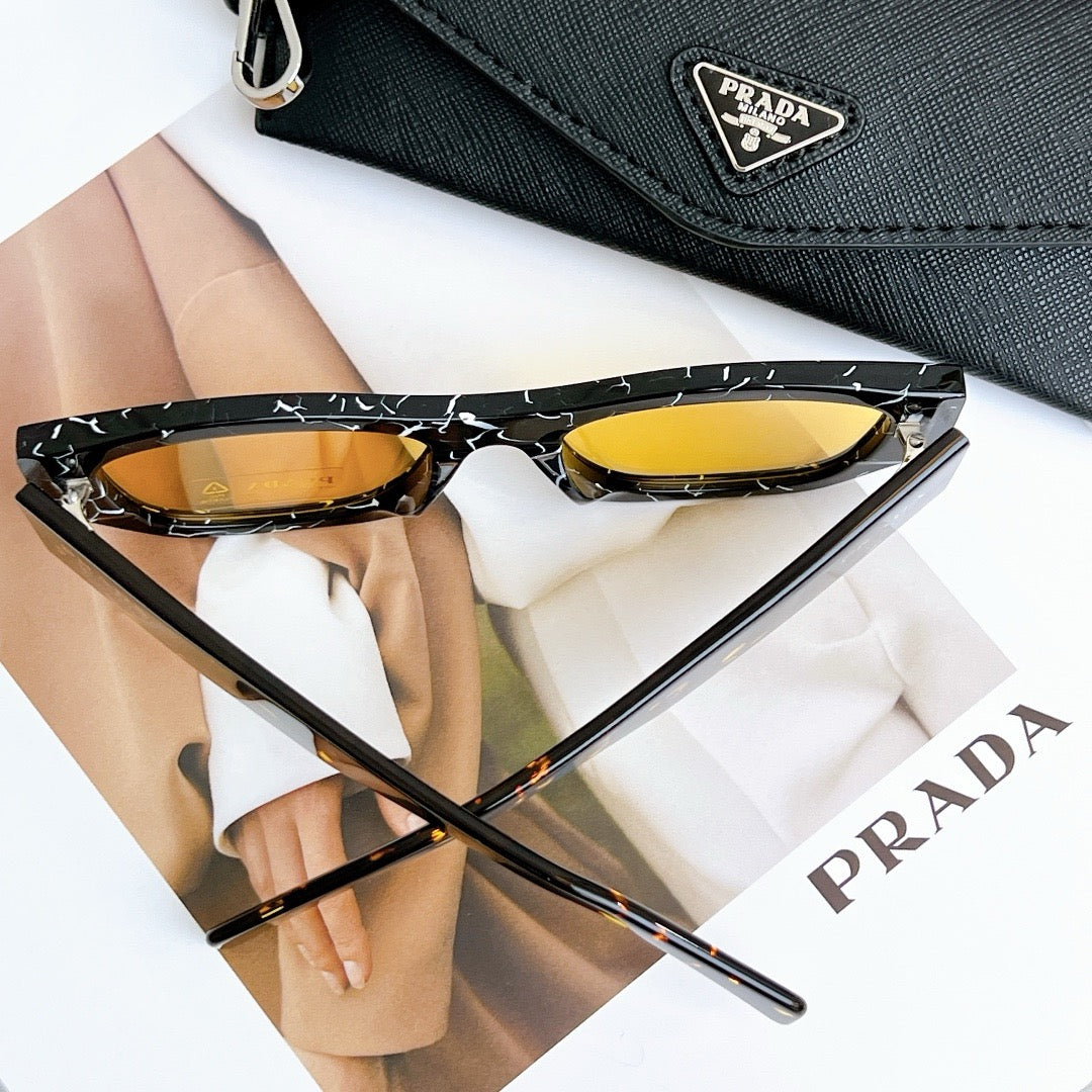 gafas de sol prada