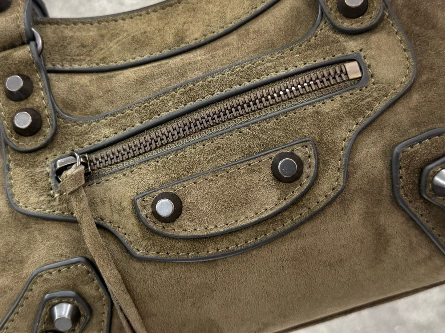 Balenciaga Handbag 24x15x10cm
