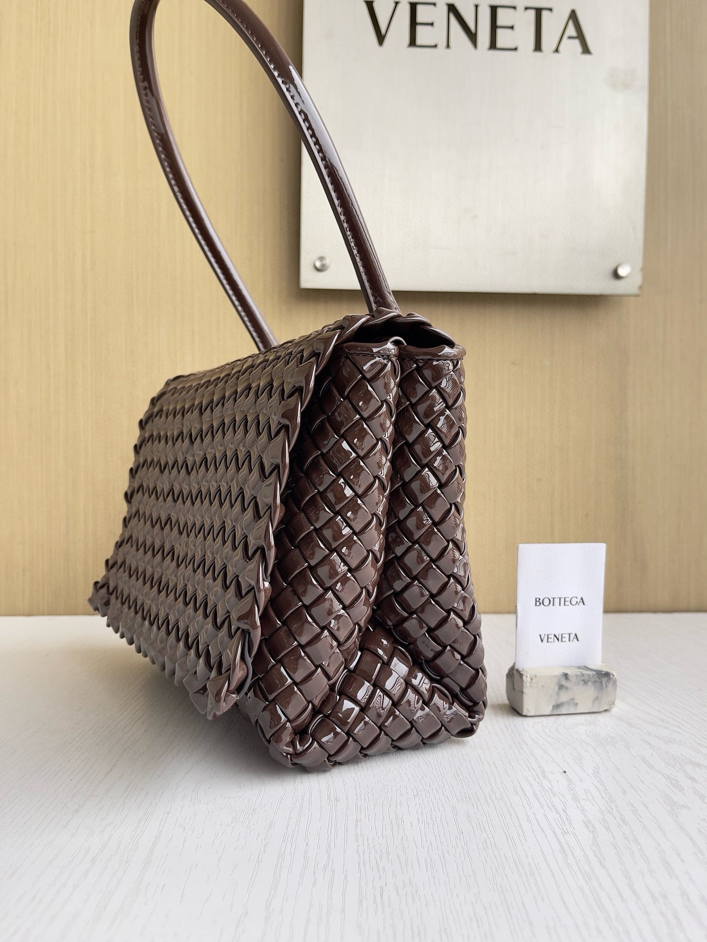 BV Nappa Intrecciato Patti Handbag 26x13x20.5cm