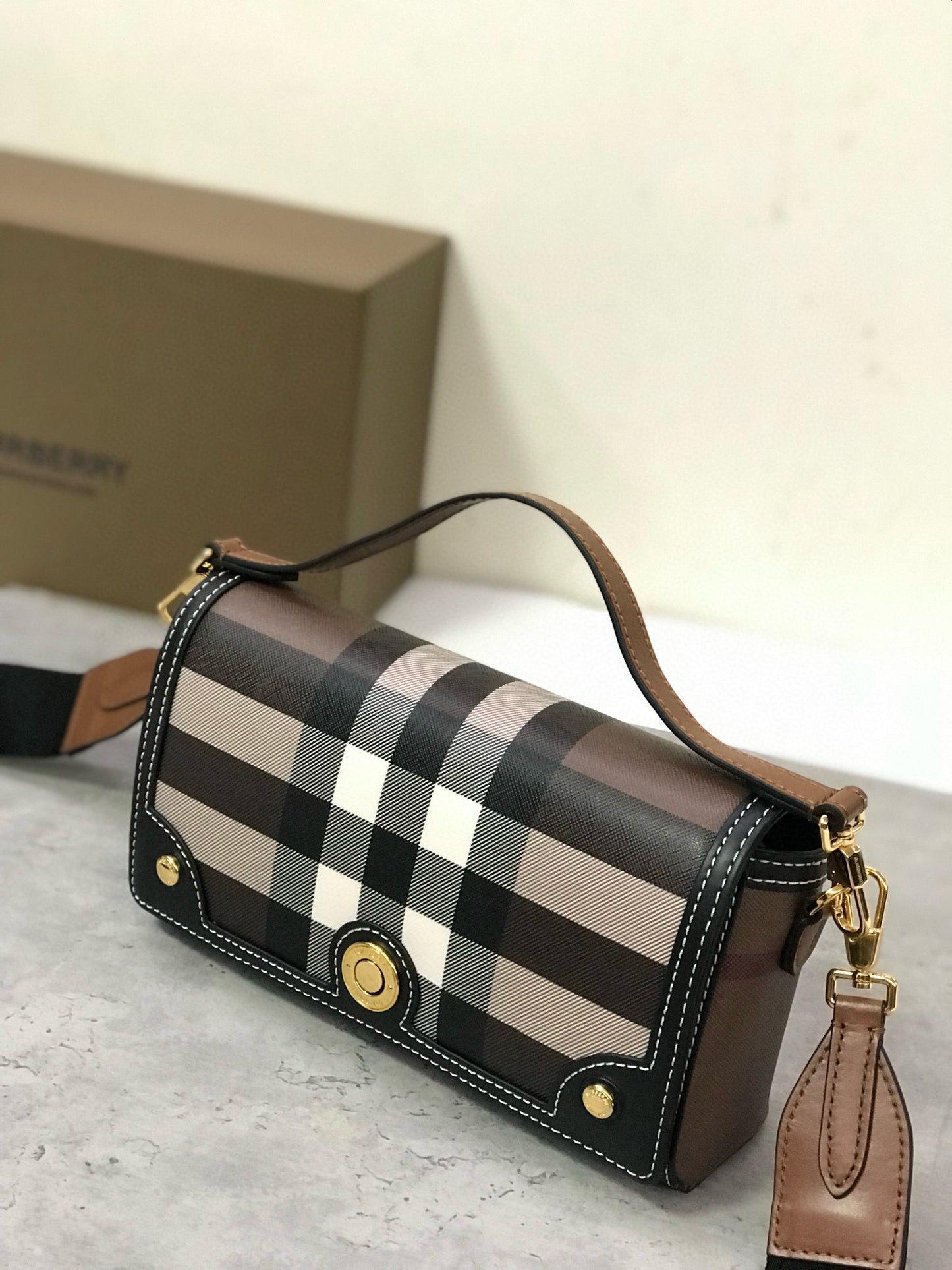 BBR Top Handle Note Bag