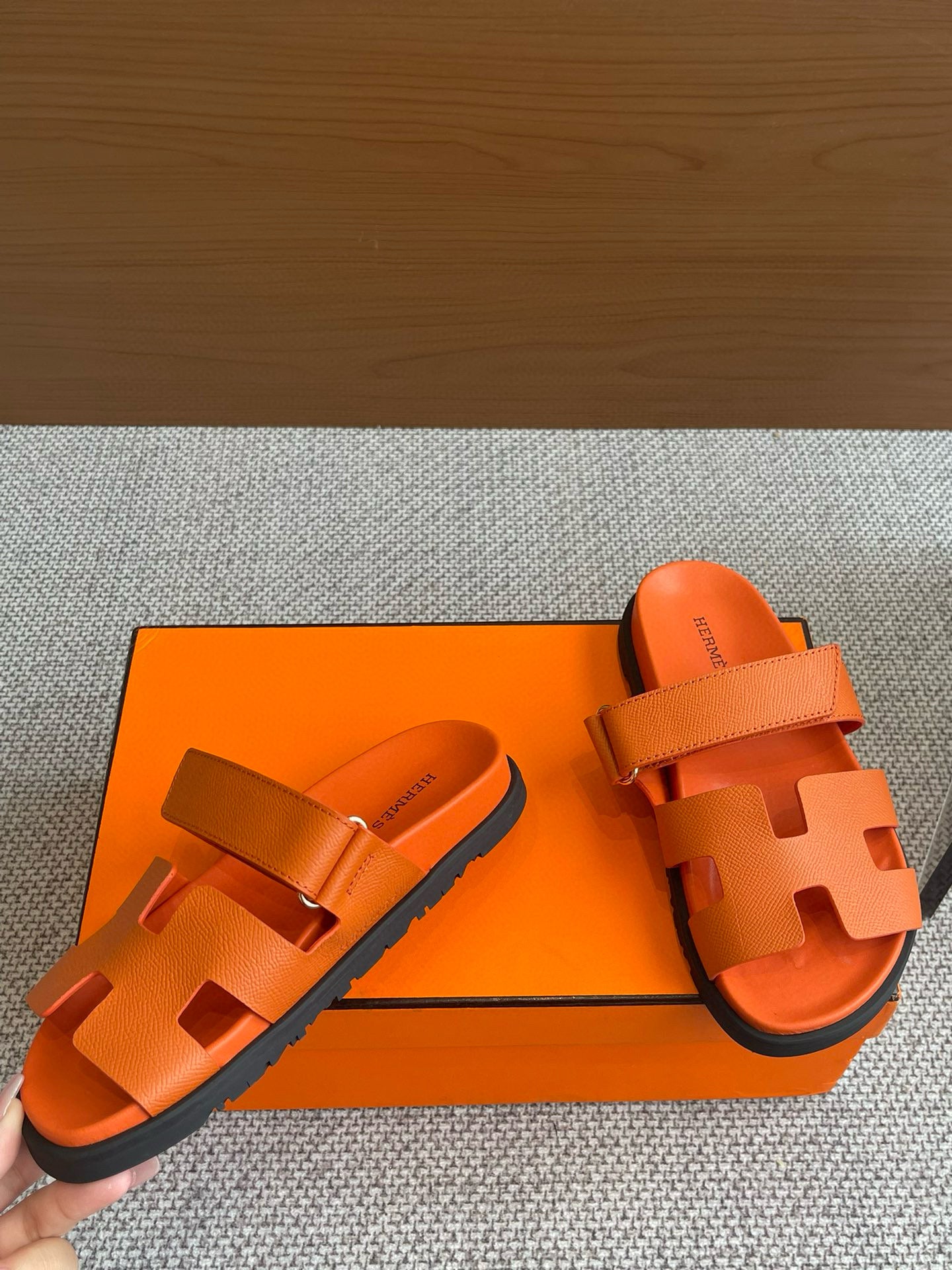 Sandalias Hermés