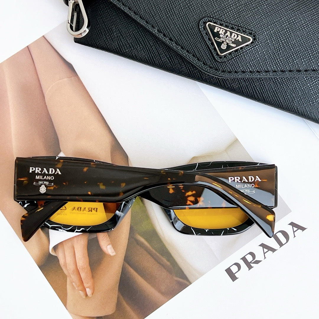 gafas de sol prada