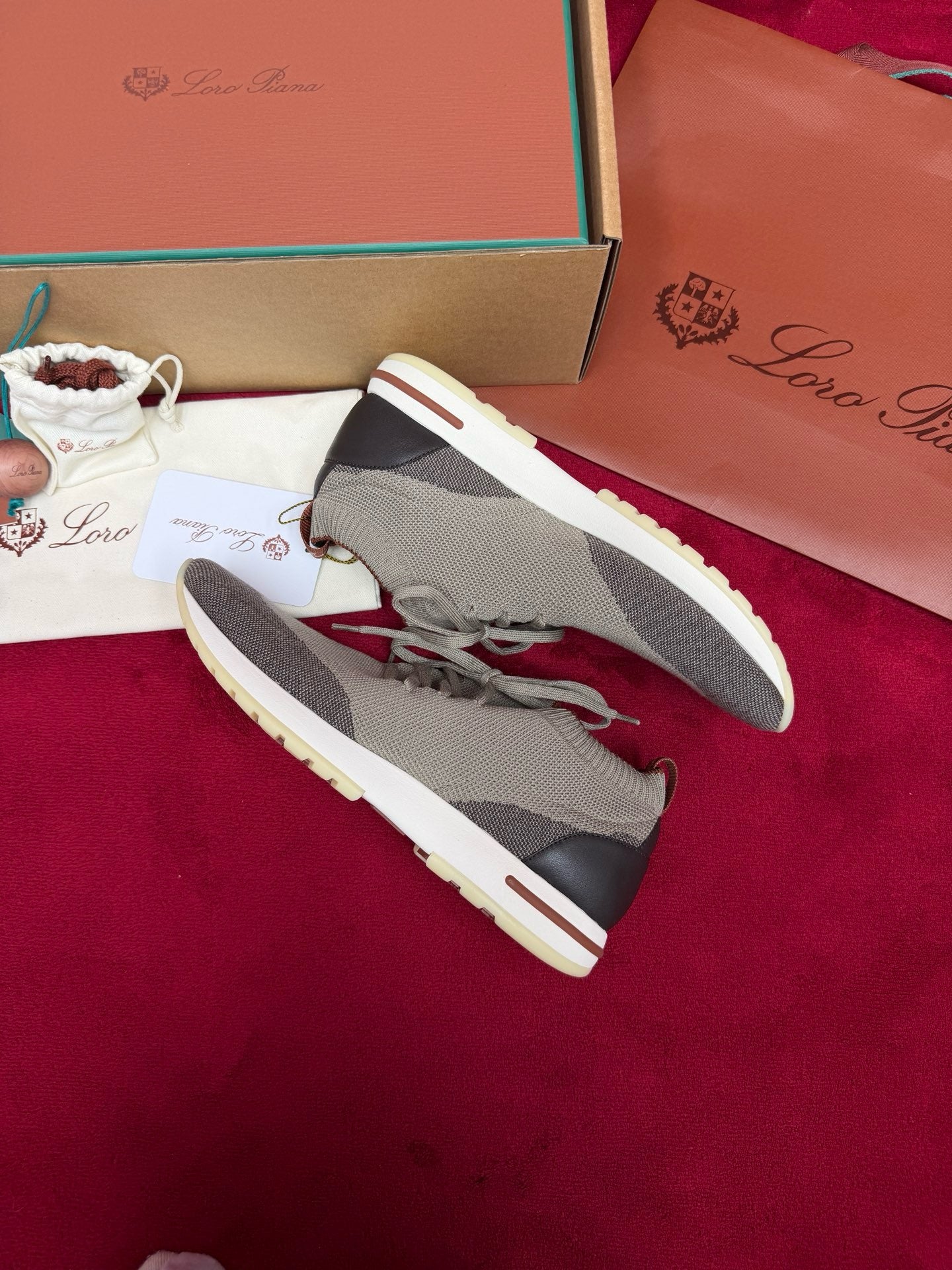 LP Sneaker