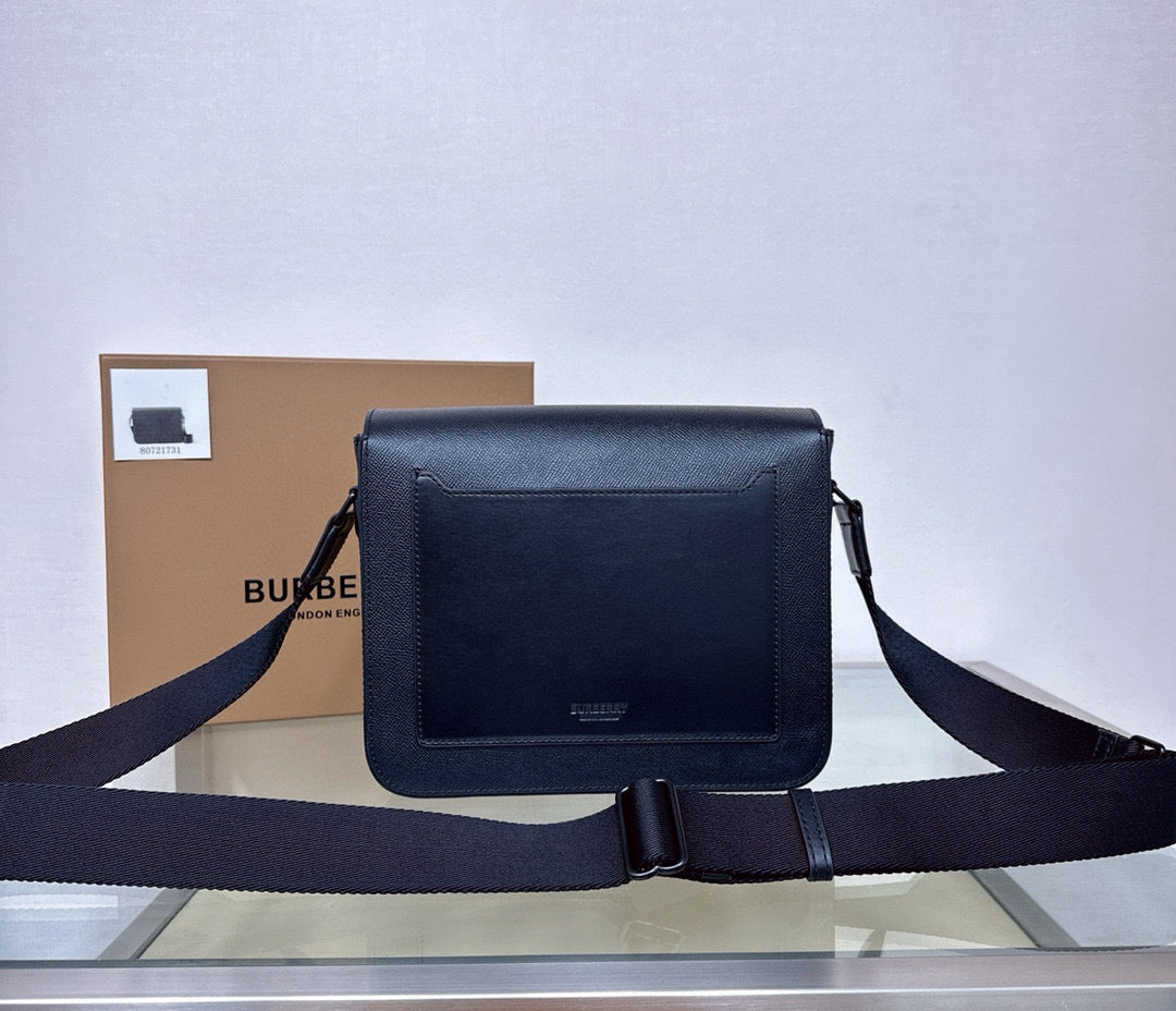 Burberry Messenger