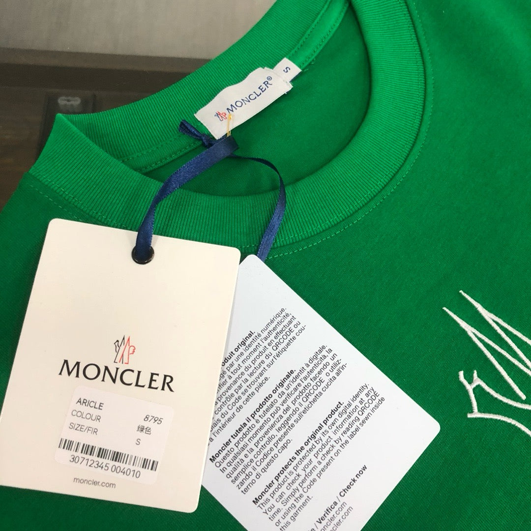 Moncler T-shirt