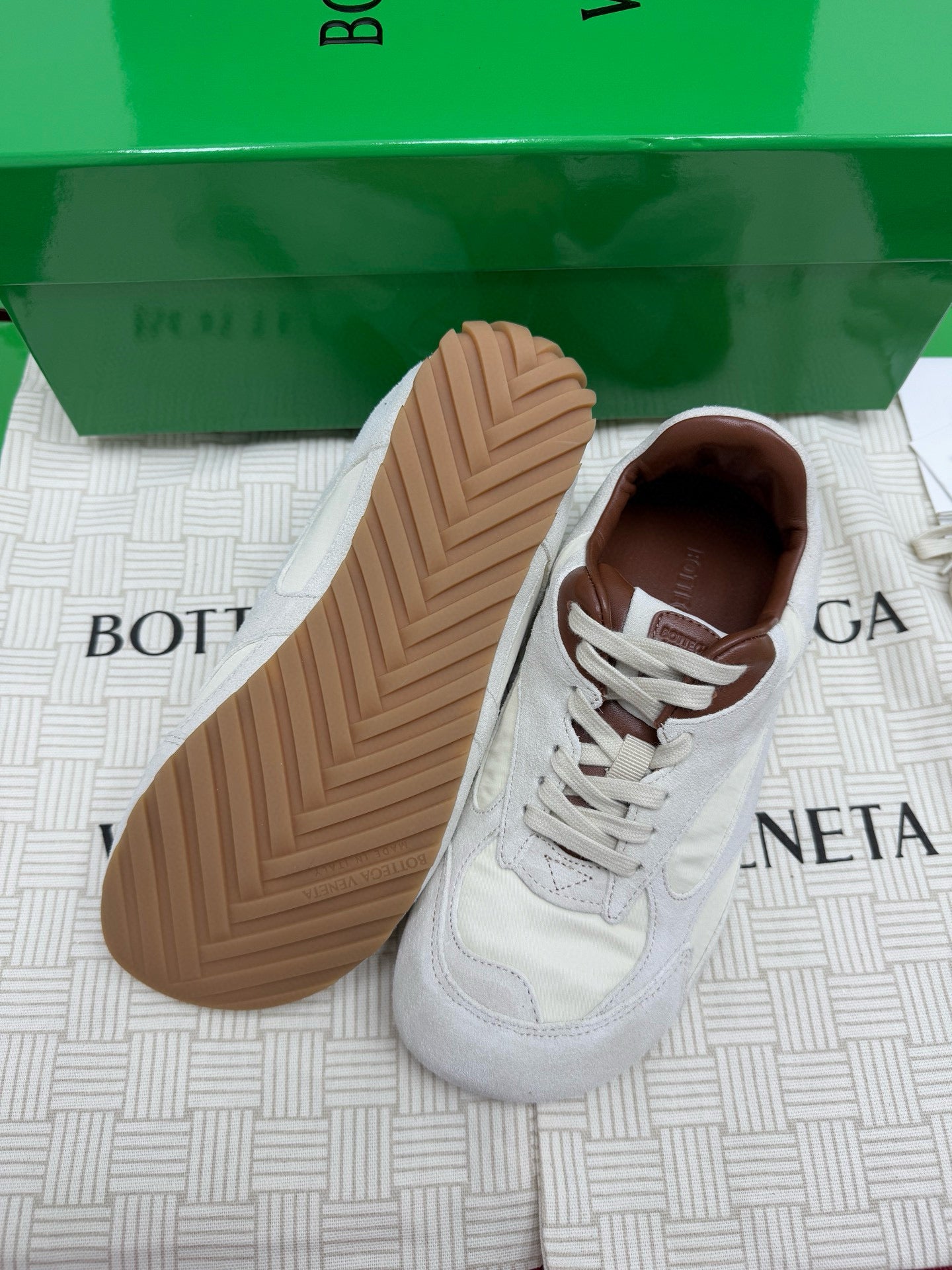 BV Sneakers