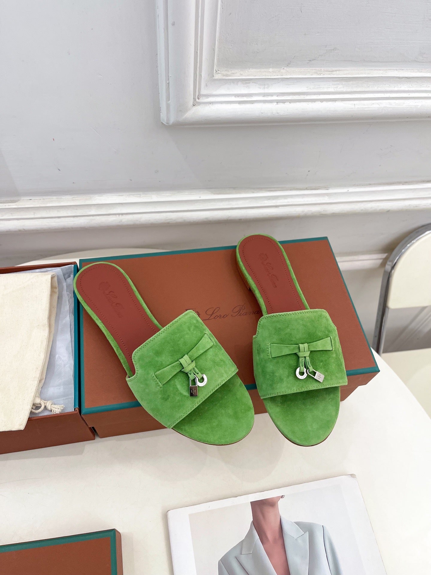 LP Sandals