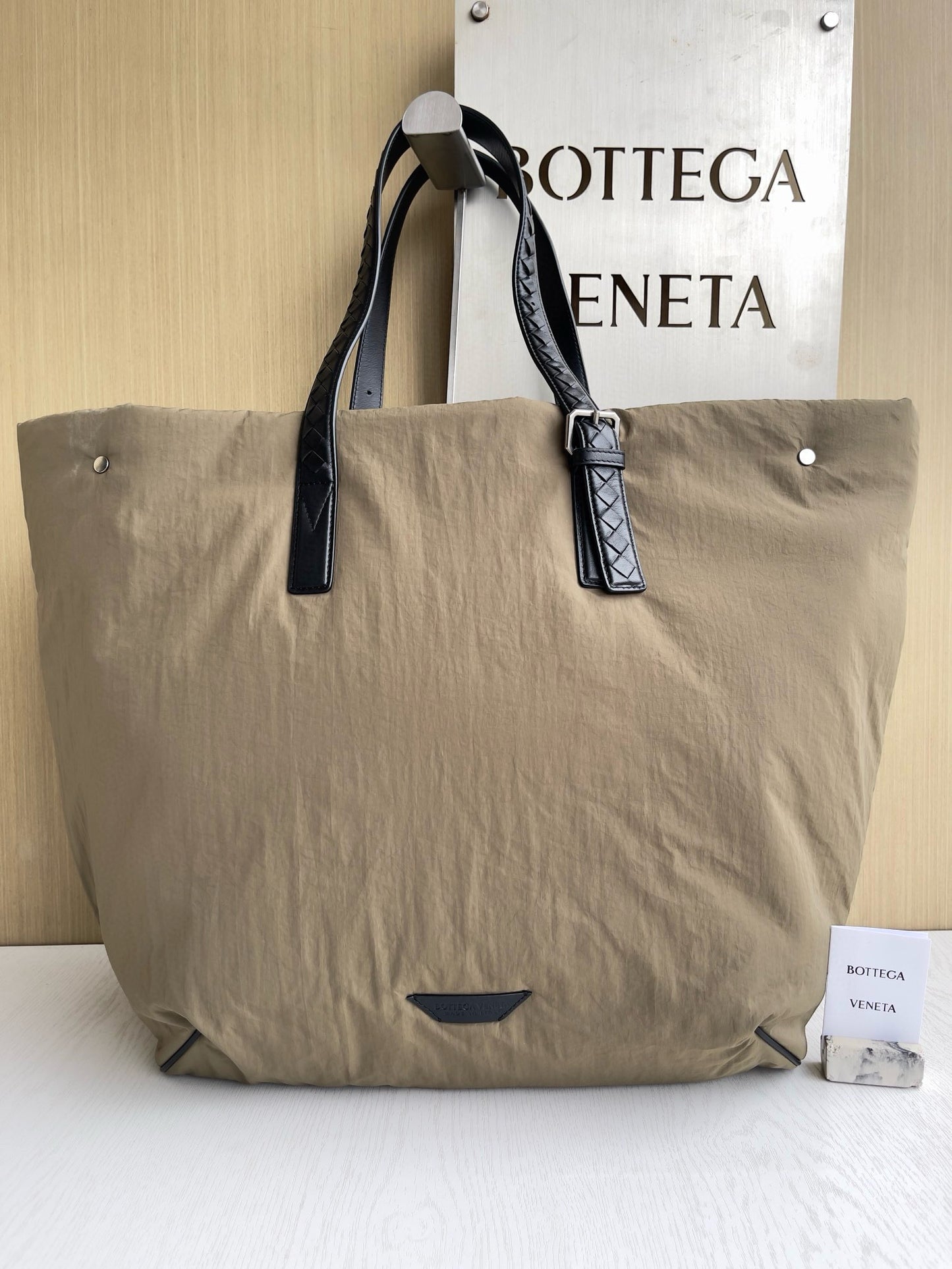 BV Crossroad Buckle Tote Bag