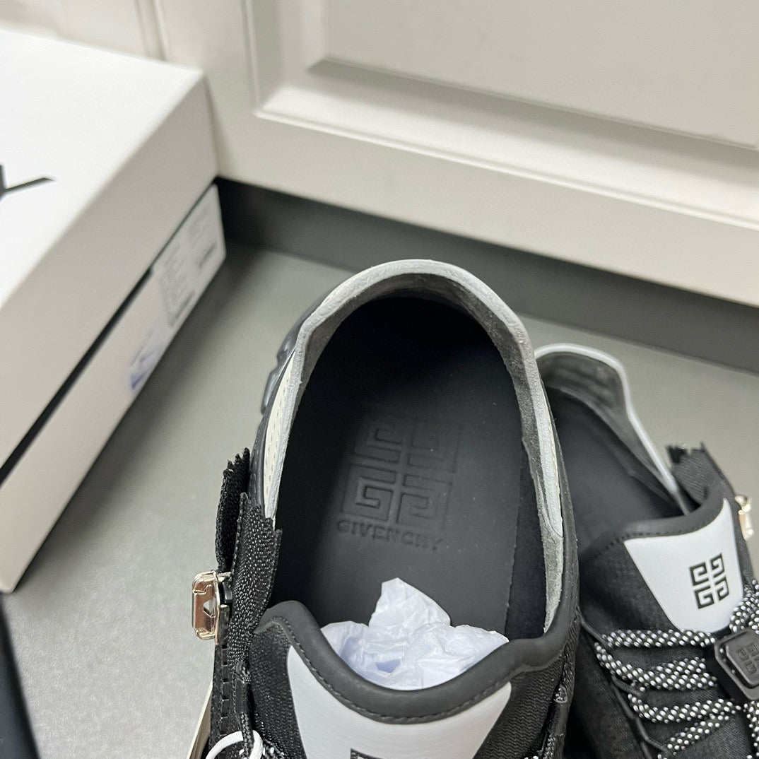 Givenchy Sneakers