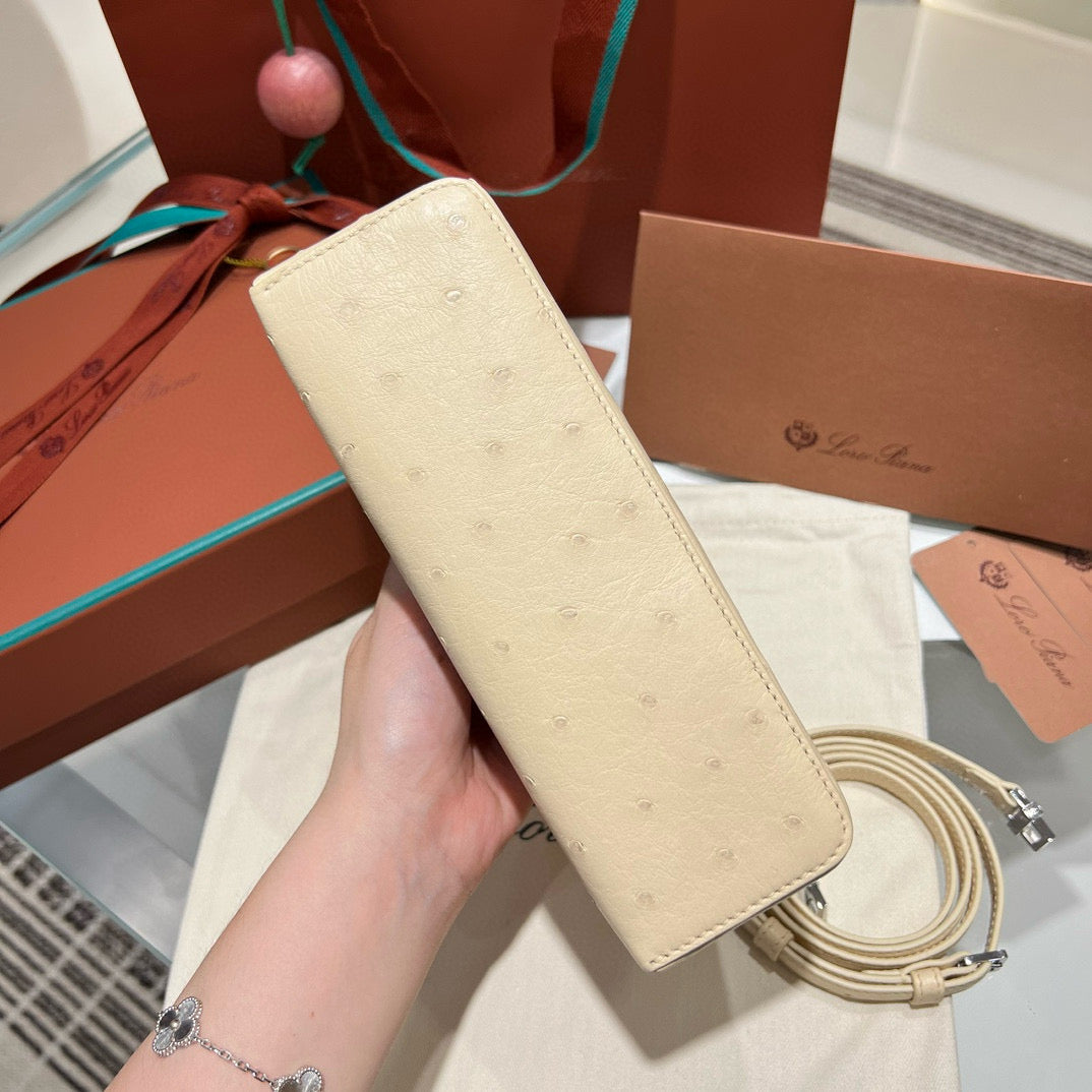 Loro Piana 19 Bag 19x7x12cm