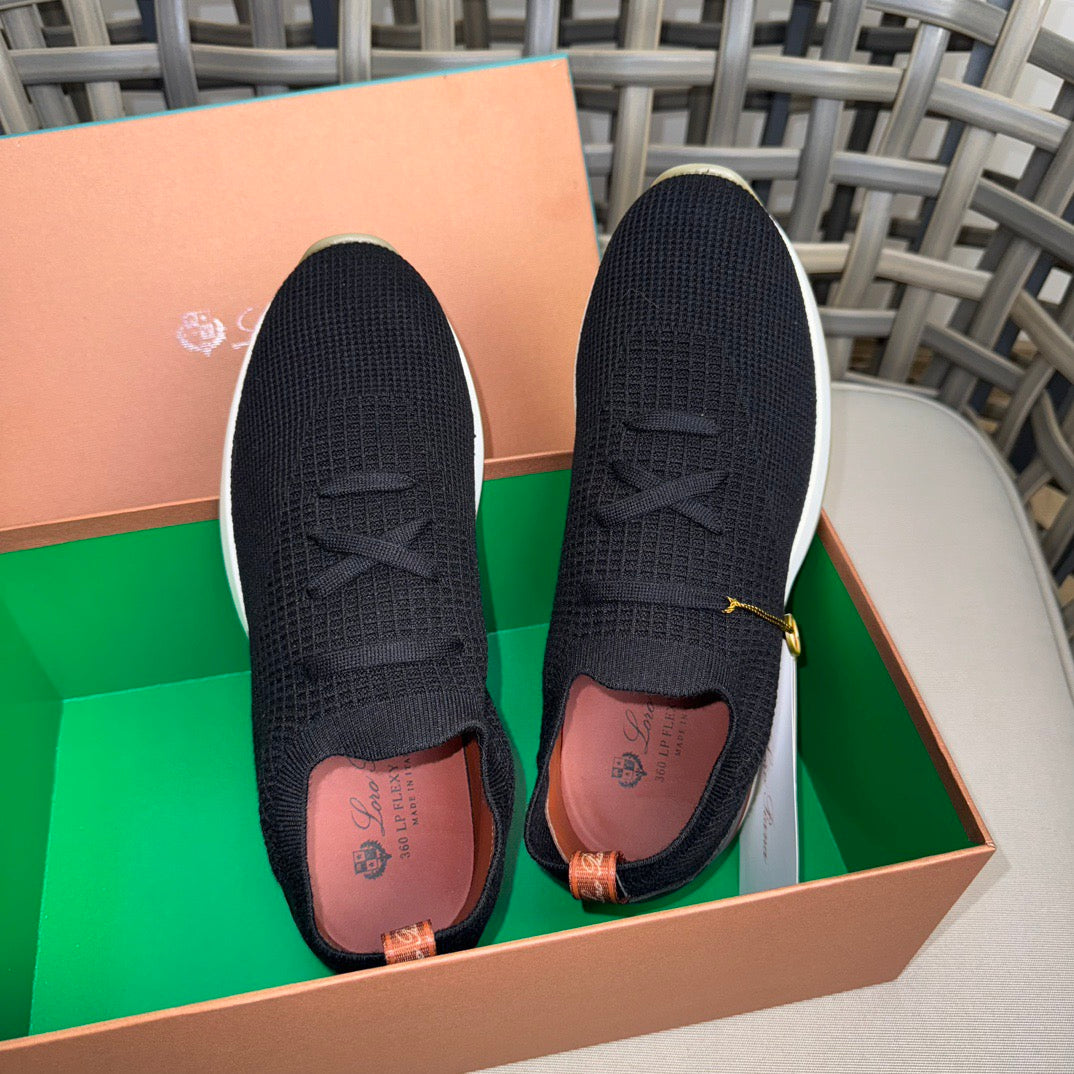 LP Sneakers