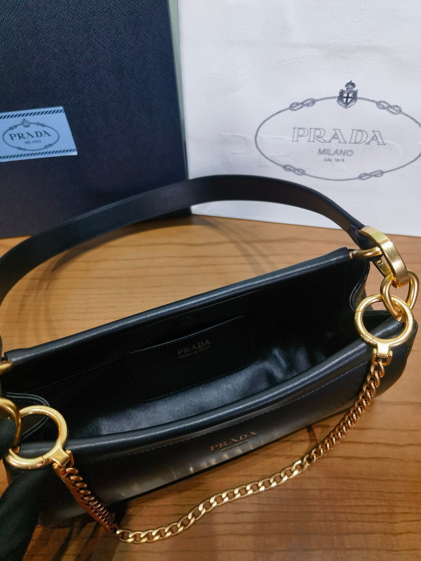 PD Enchaine Shoulder Bag