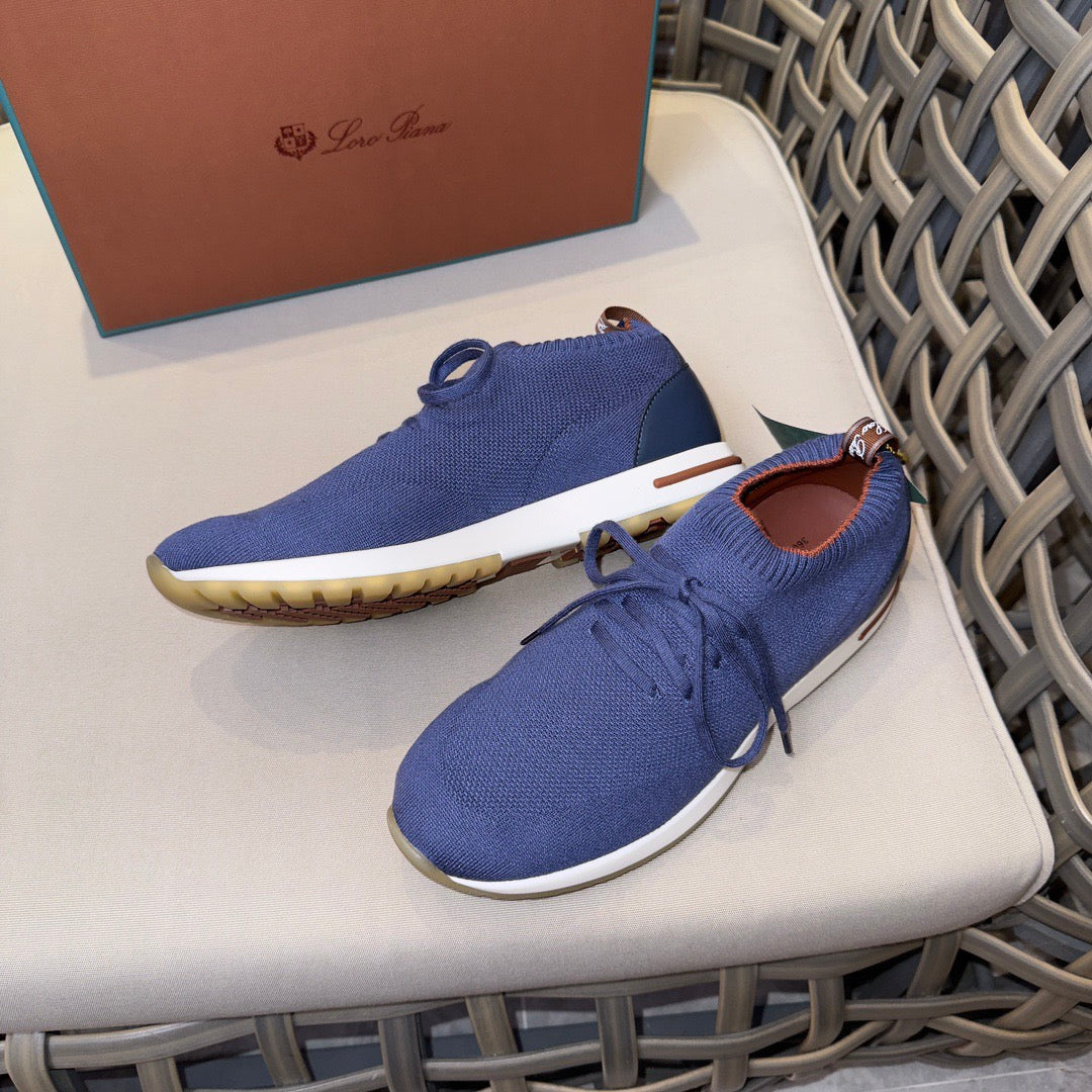 LP Sneakers