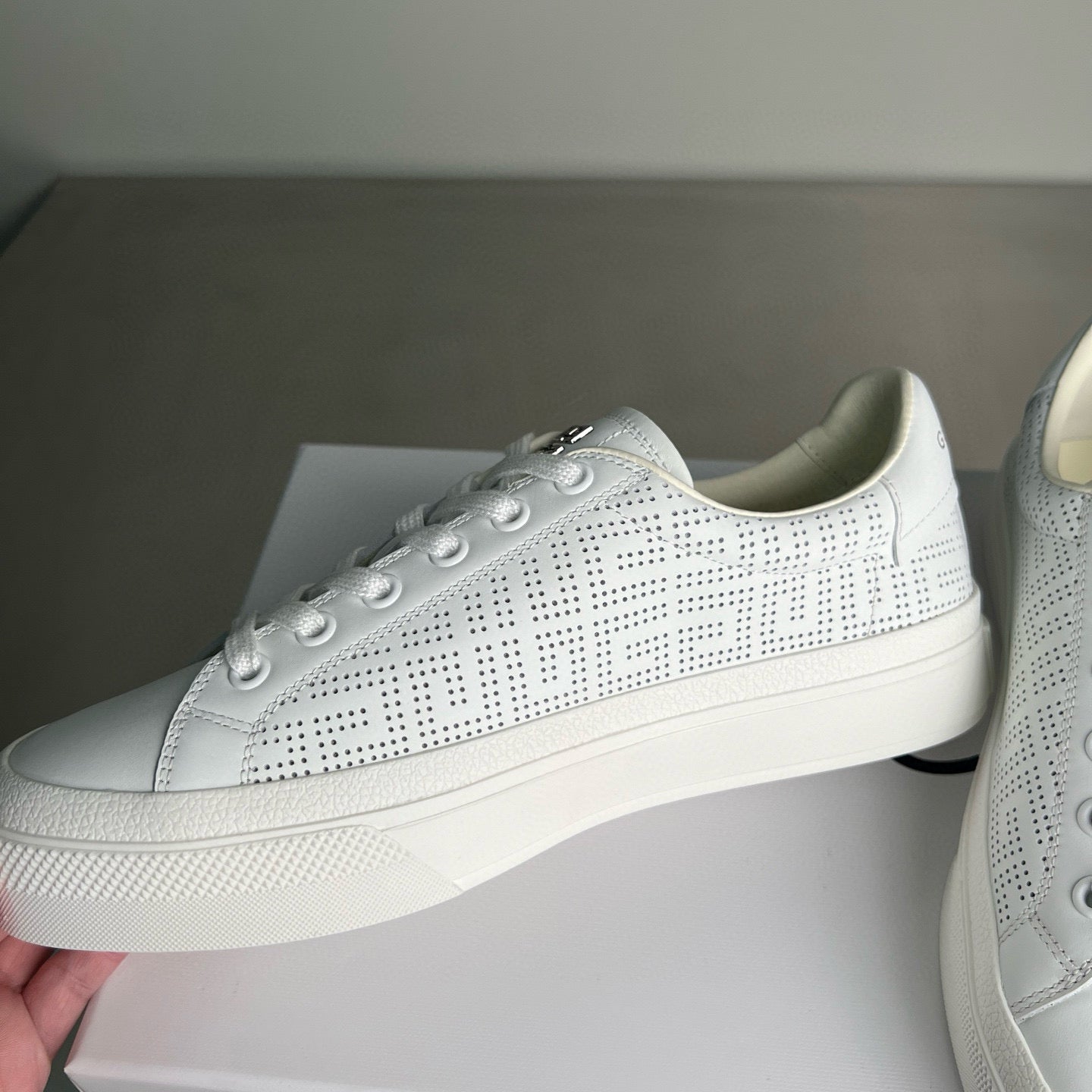 Givenchy Sneakers