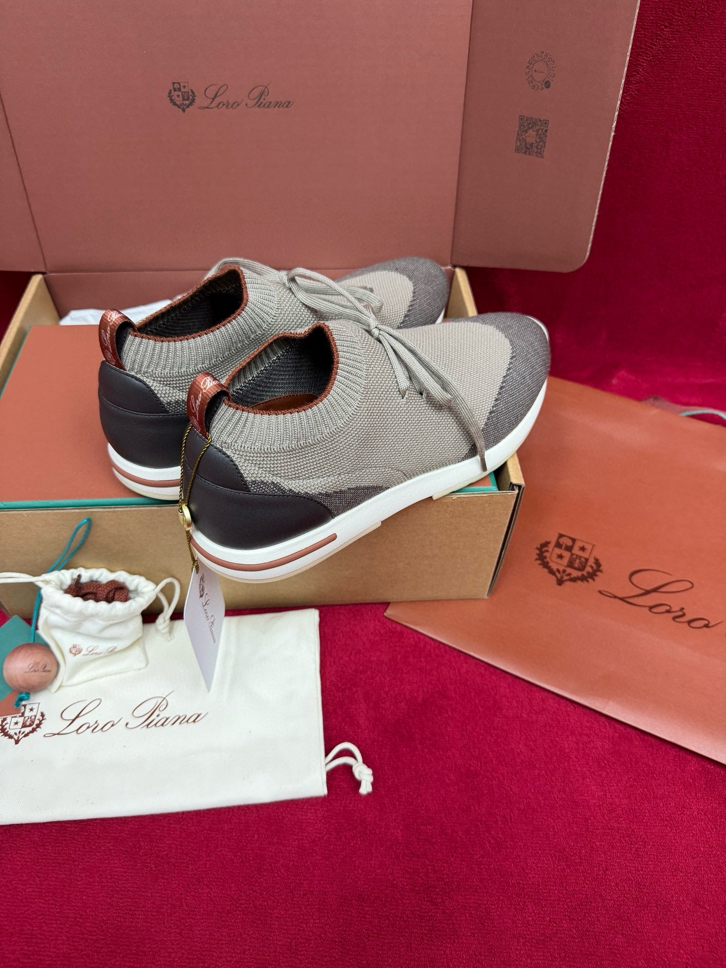 Loro Piana 360 Flexy Walk Sneakers