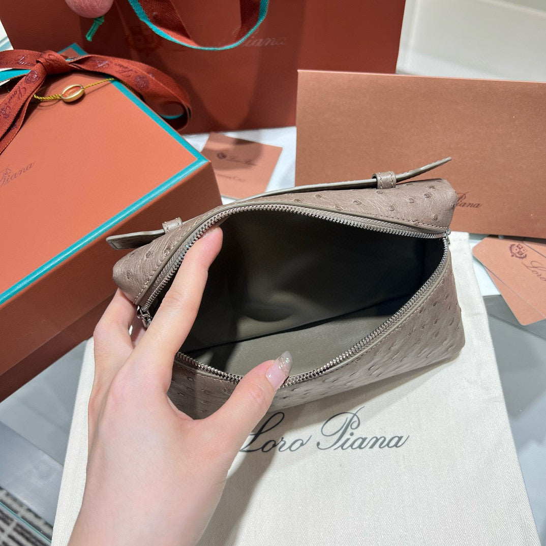 Loro Piana 19 Bag 19x7x12cm