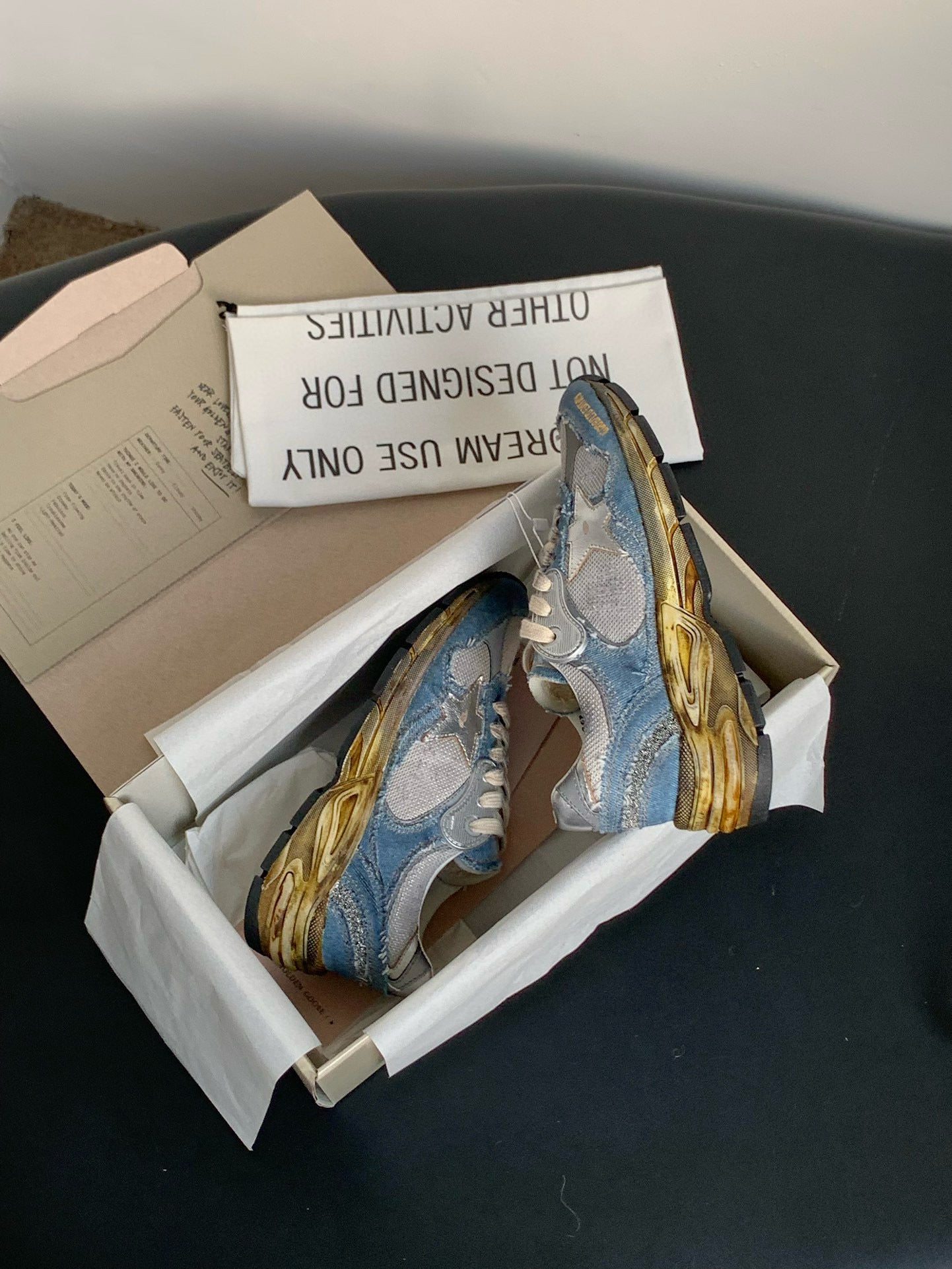 Golden Goose Sneaker