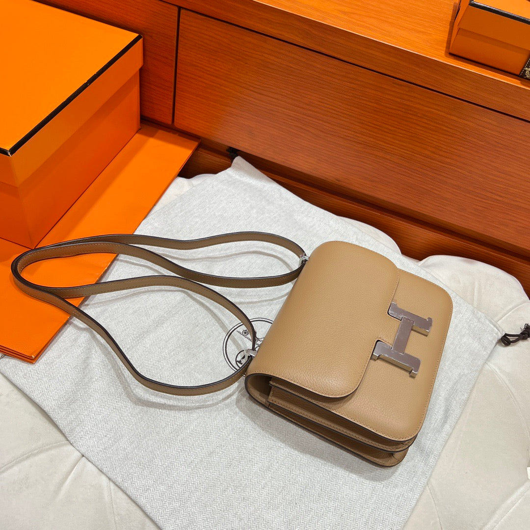 Hermes Constance 19