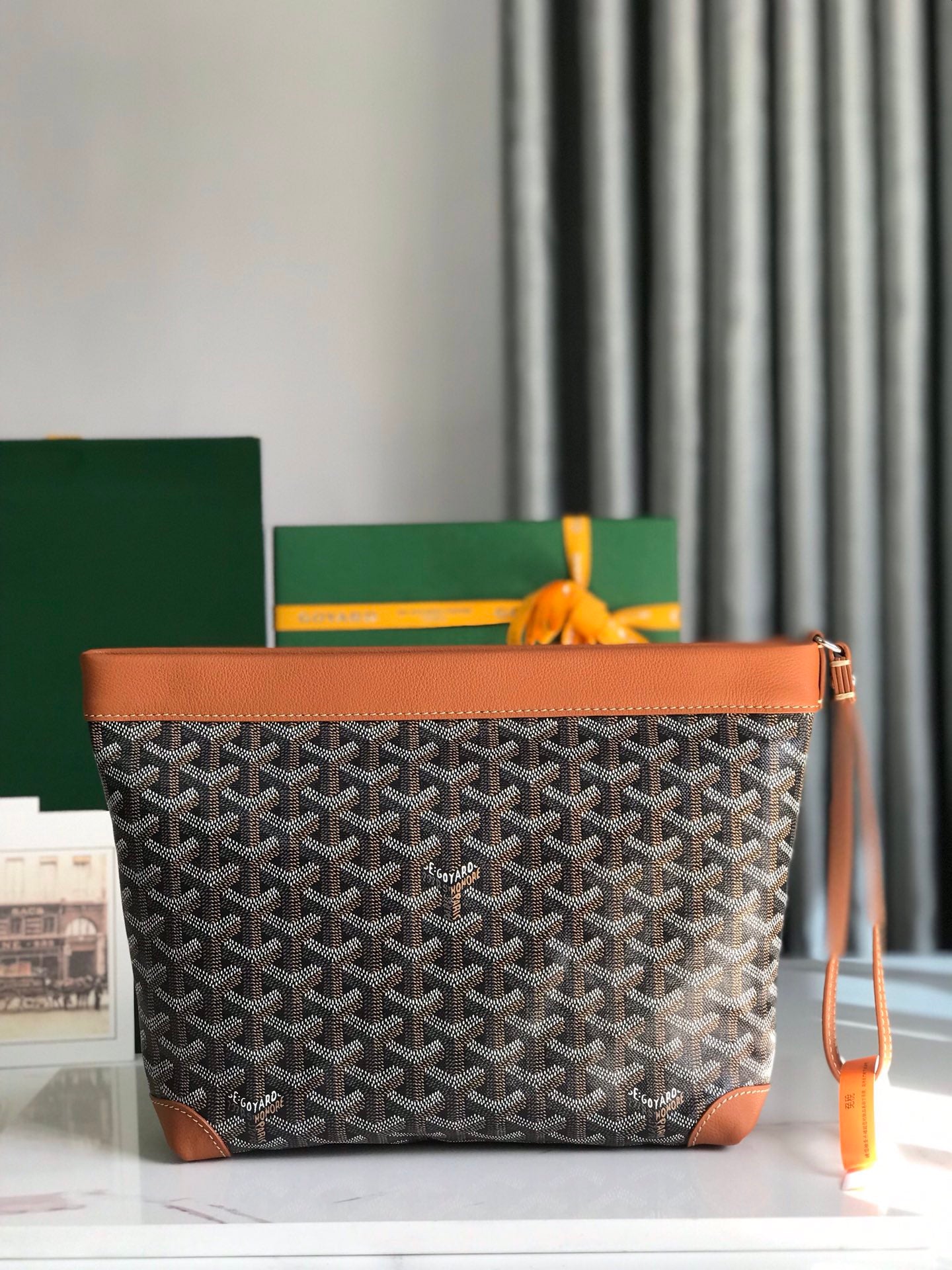 Goyard Conti